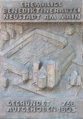 Bronzereliefs in Neustadt a. Main mit falschen Daten